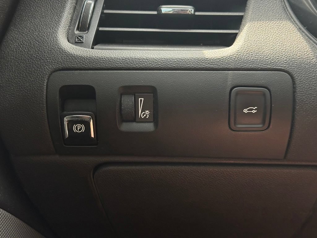 Used 2015 Chevrolet Impala LS FWD image 21