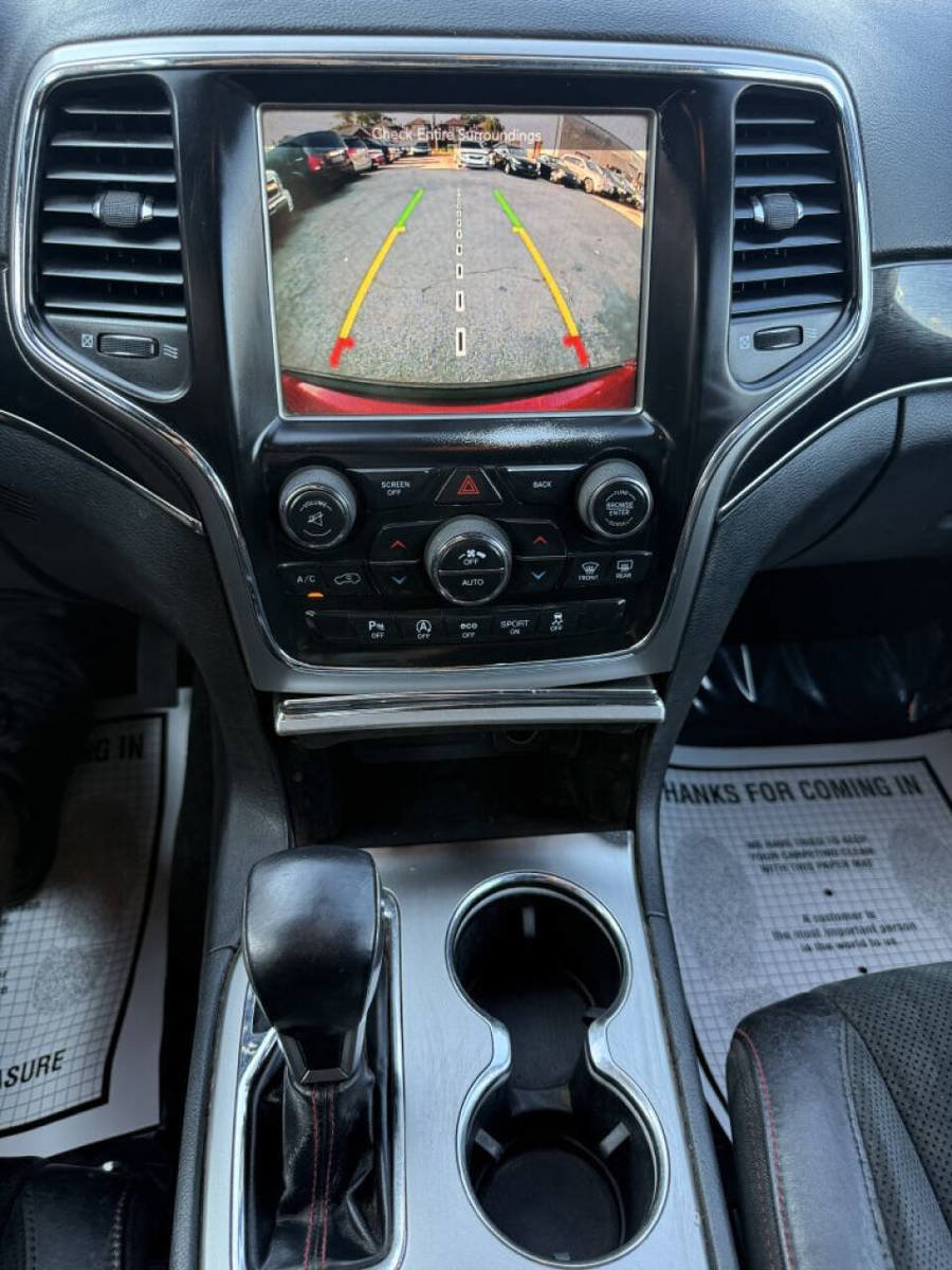 Used 2017 Jeep Grand Cherokee Trailhawk AWD/4WD image 18