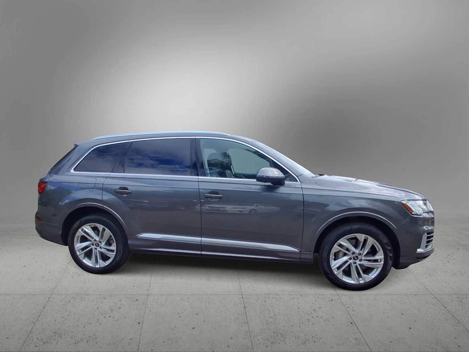 Used 2023 Audi Q7 3.0T Premium AWD/4WD image 9