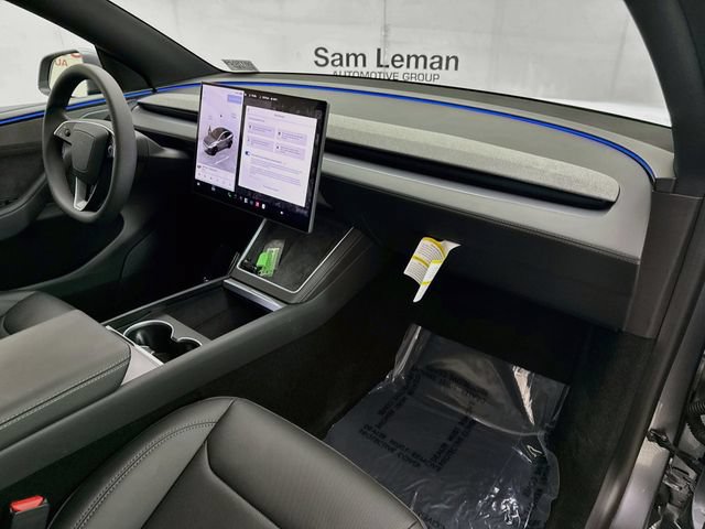 Used 2026 Tesla Model Y AWD image 29