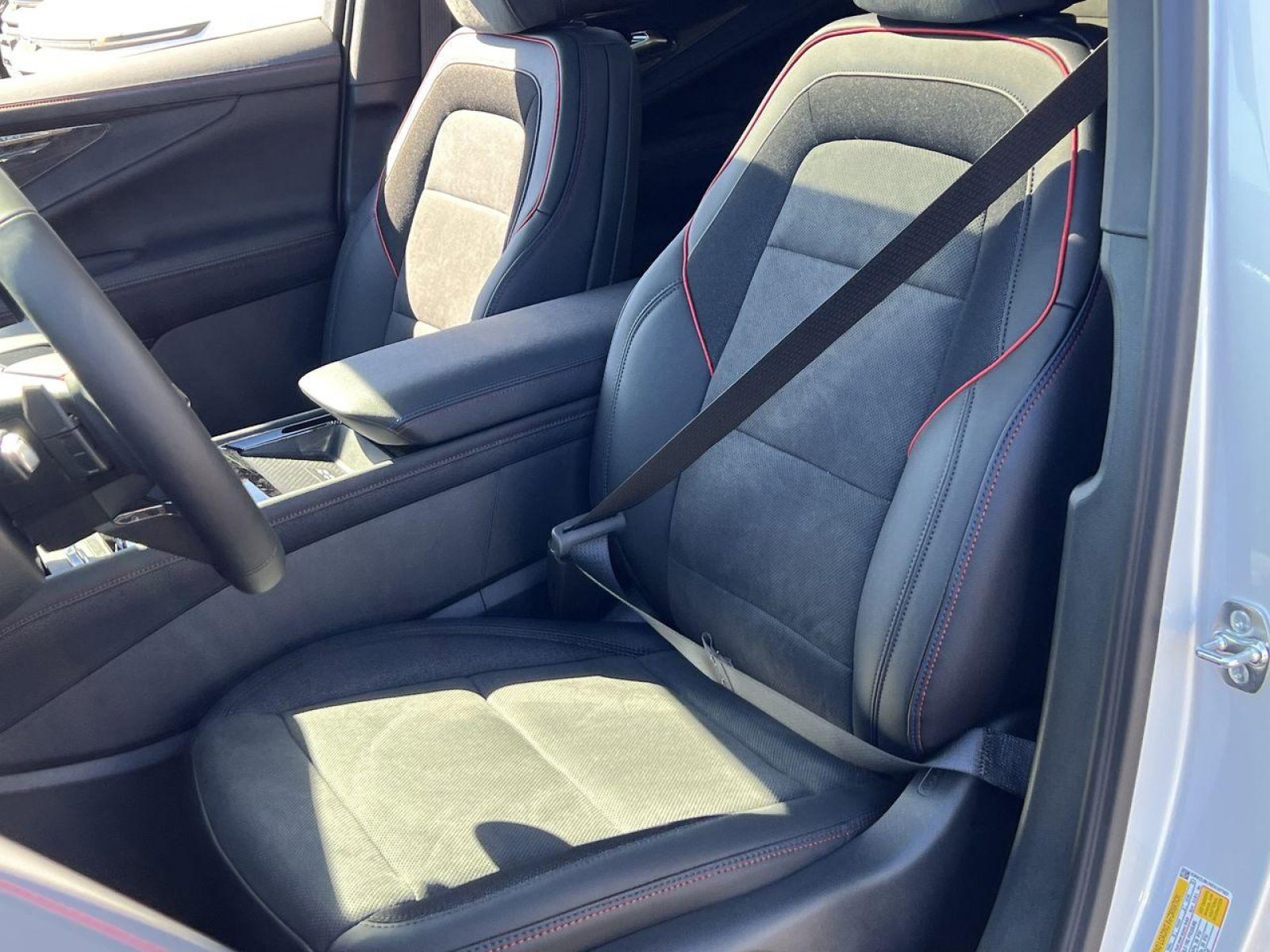 New 2025 Chevrolet Blazer EV RS image 7