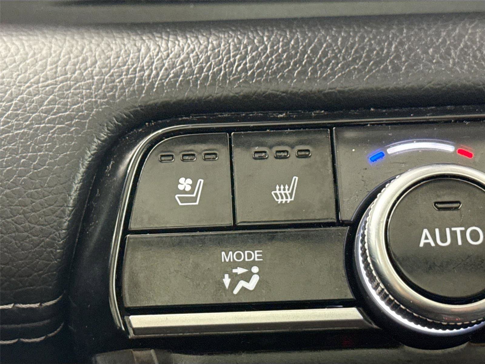 Used 2023 Honda Pilot Elite image 8
