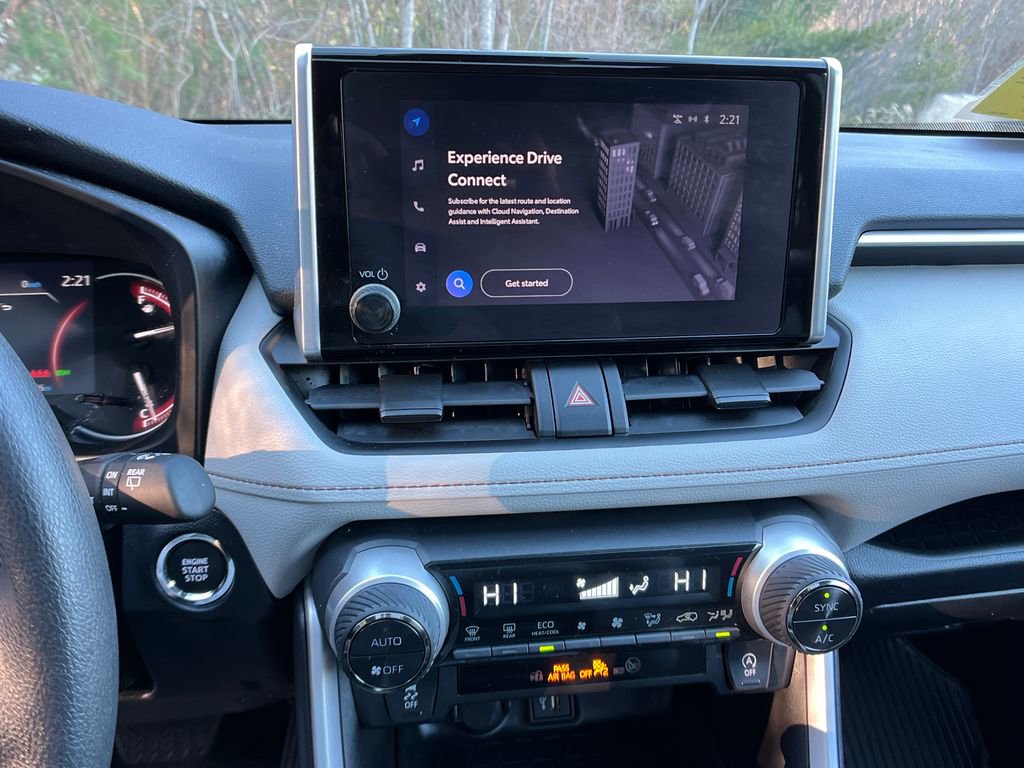 Used 2023 Toyota RAV4 XLE w/ Convenience Package image 16