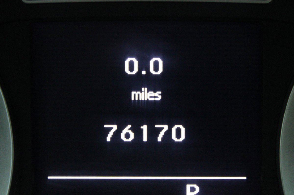 Used 2017 INFINITI QX30 Premium FWD image 23