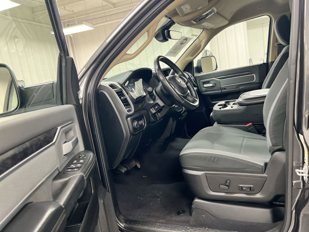 Used 2020 RAM 3500 Big Horn w/ Level 1 Equipment Group image 18