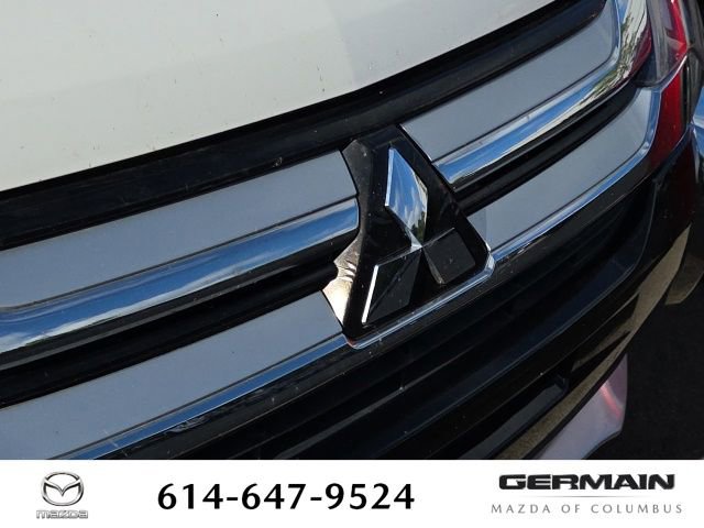 Used 2018 Mitsubishi Outlander GT AWD/4WD image 11