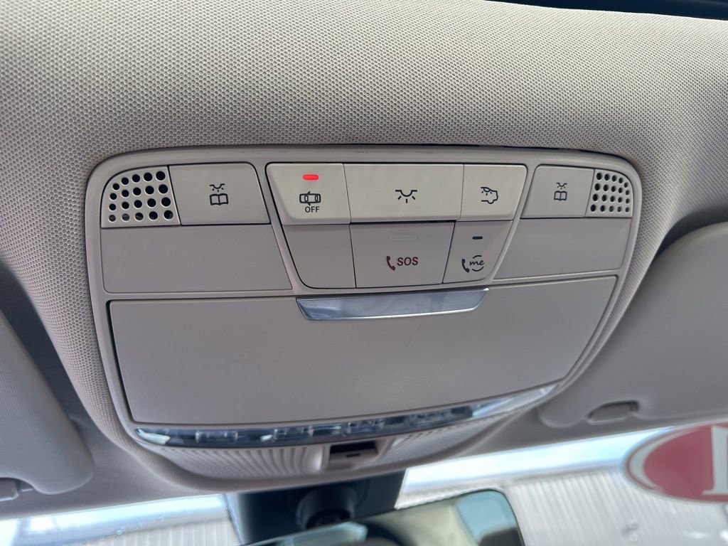 Used 2021 Mercedes-Benz C 300 Sedan image 17