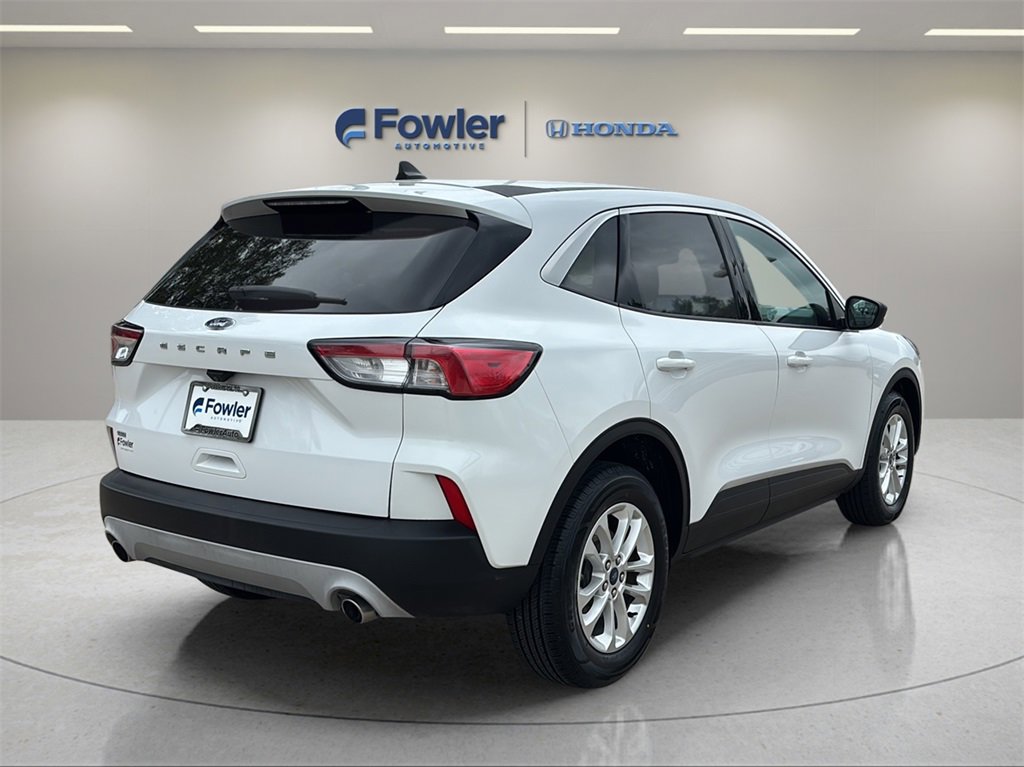 Used 2022 Ford Escape SE image 6