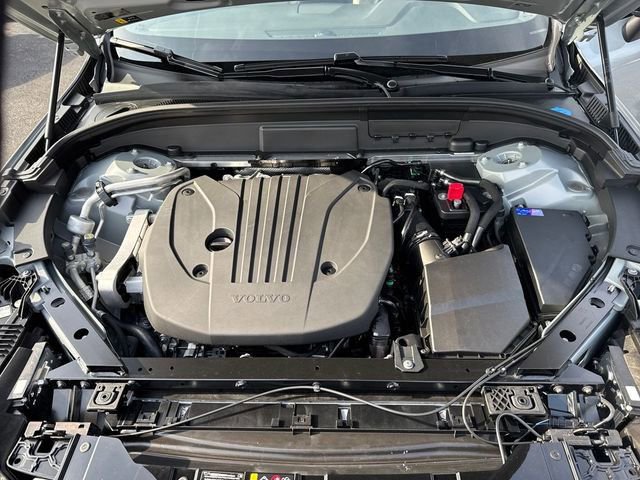 Used 2026 Volvo XC60 B5 Plus w/ Protection Package Premier image 28
