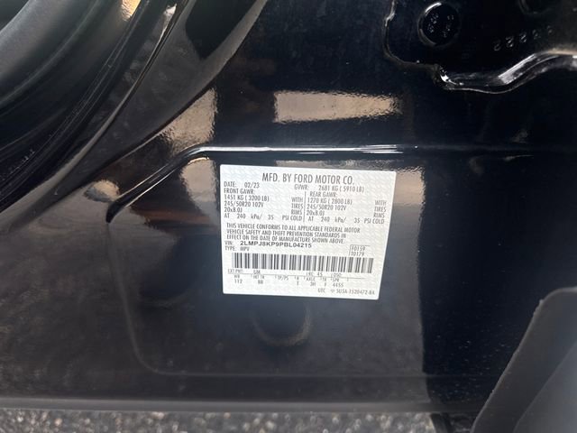 Certified 2023 Lincoln Nautilus Reserve w/ Equipment Group 201A image 35