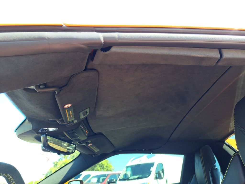 Used 2023 Chevrolet Corvette Stingray Premium Conv w/ Z51 Performance Package image 7