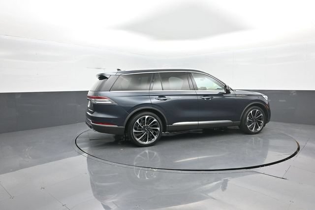 Used 2022 Lincoln Aviator Reserve w/ Equipment Group 201A RWD image 8