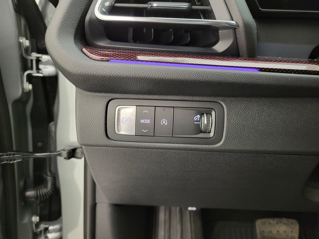 New 2026 Chevrolet Traverse RS w/ LPO, Floor Liner Package image 38