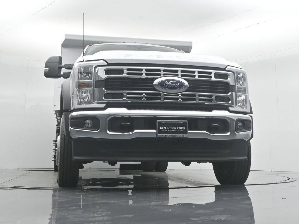 New 2025 Ford F550 2WD Regular Cab Super Duty image 40