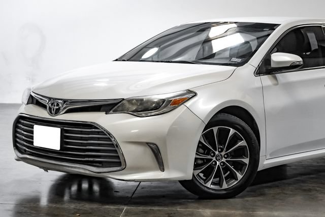 Used 2016 Toyota Avalon XLE FWD image 6
