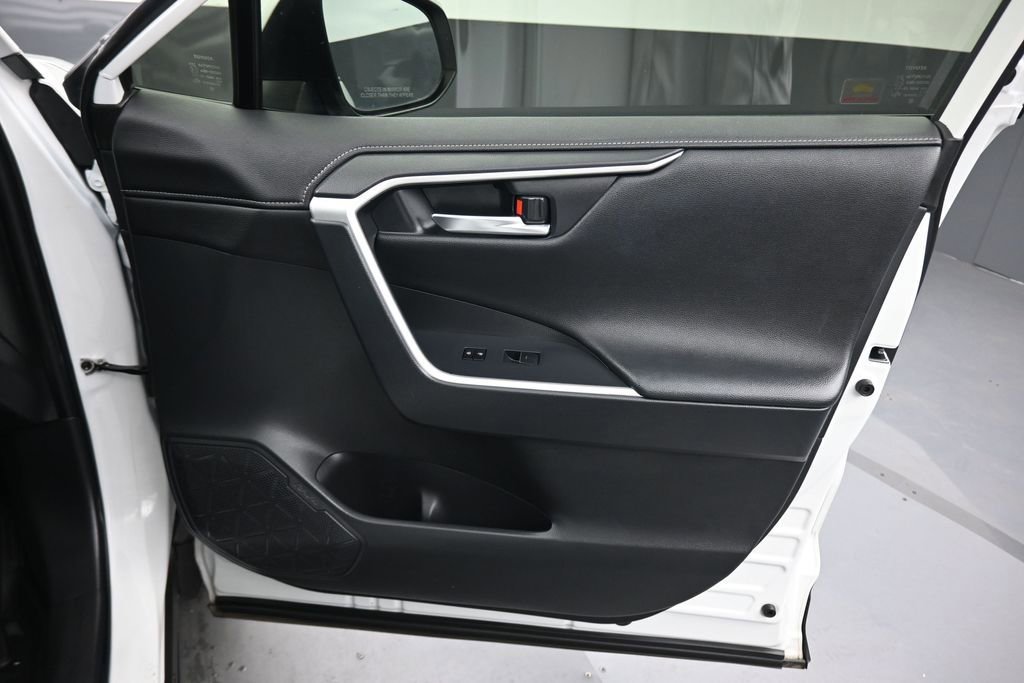 Used 2023 Toyota RAV4 Limited FWD image 42
