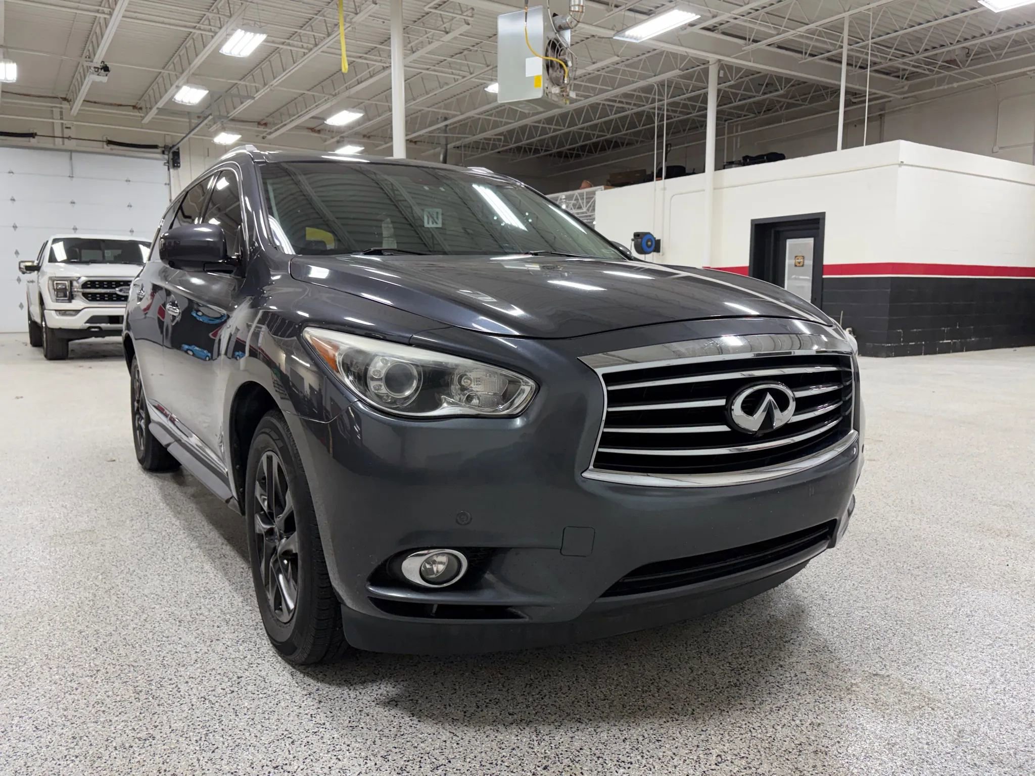 Used 2013 INFINITI JX35 AWD w/ Premium Pkg