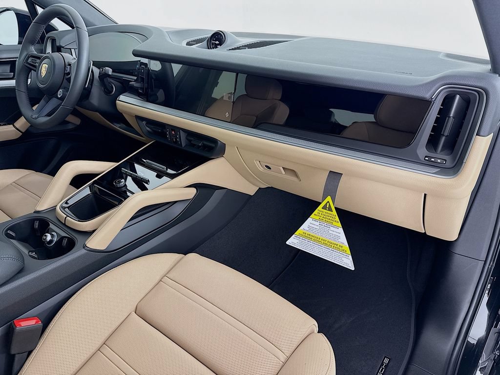New 2026 Porsche Cayenne Coupe AWD/4WD image 31