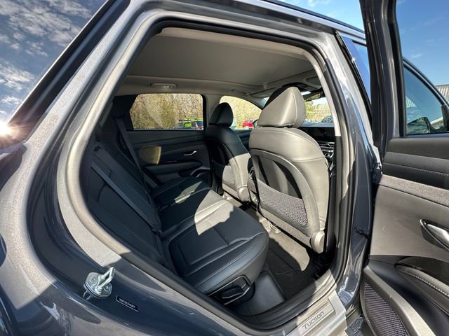 Used 2025 Hyundai Tucson Limited image 17