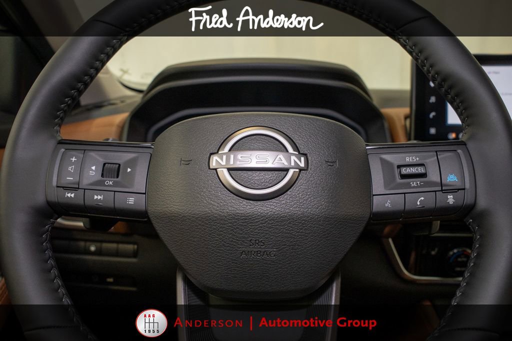 Used 2025 Nissan Rogue Platinum AWD/4WD image 22