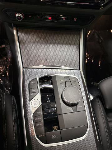 Used 2025 BMW 330i xDrive Sedan w/ Premium Package image 16