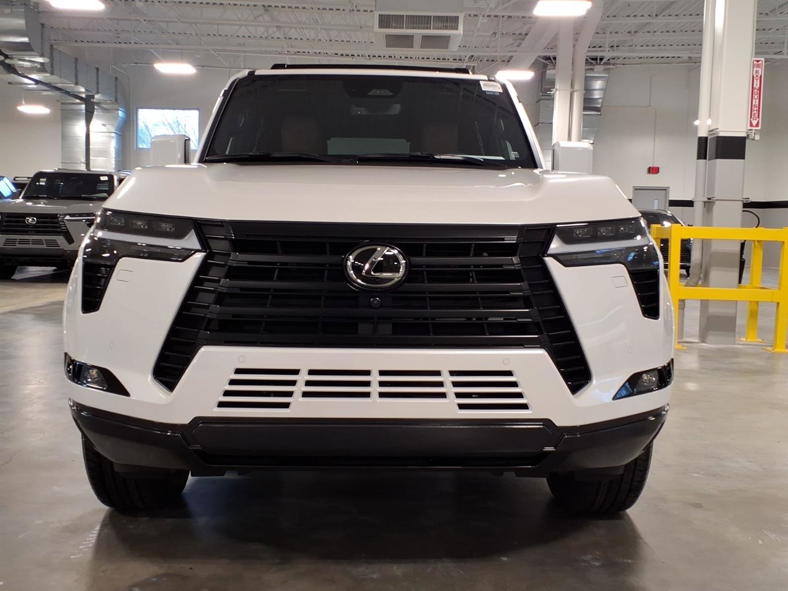 New 2026 Lexus GX 550 AWD/4WD image 2