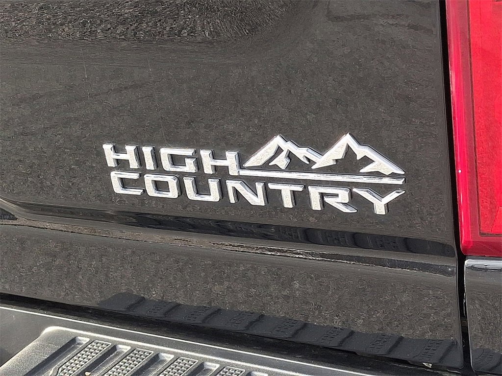 Used 2024 Chevrolet Silverado 3500 High Country w/ High Country Premium Package image 32