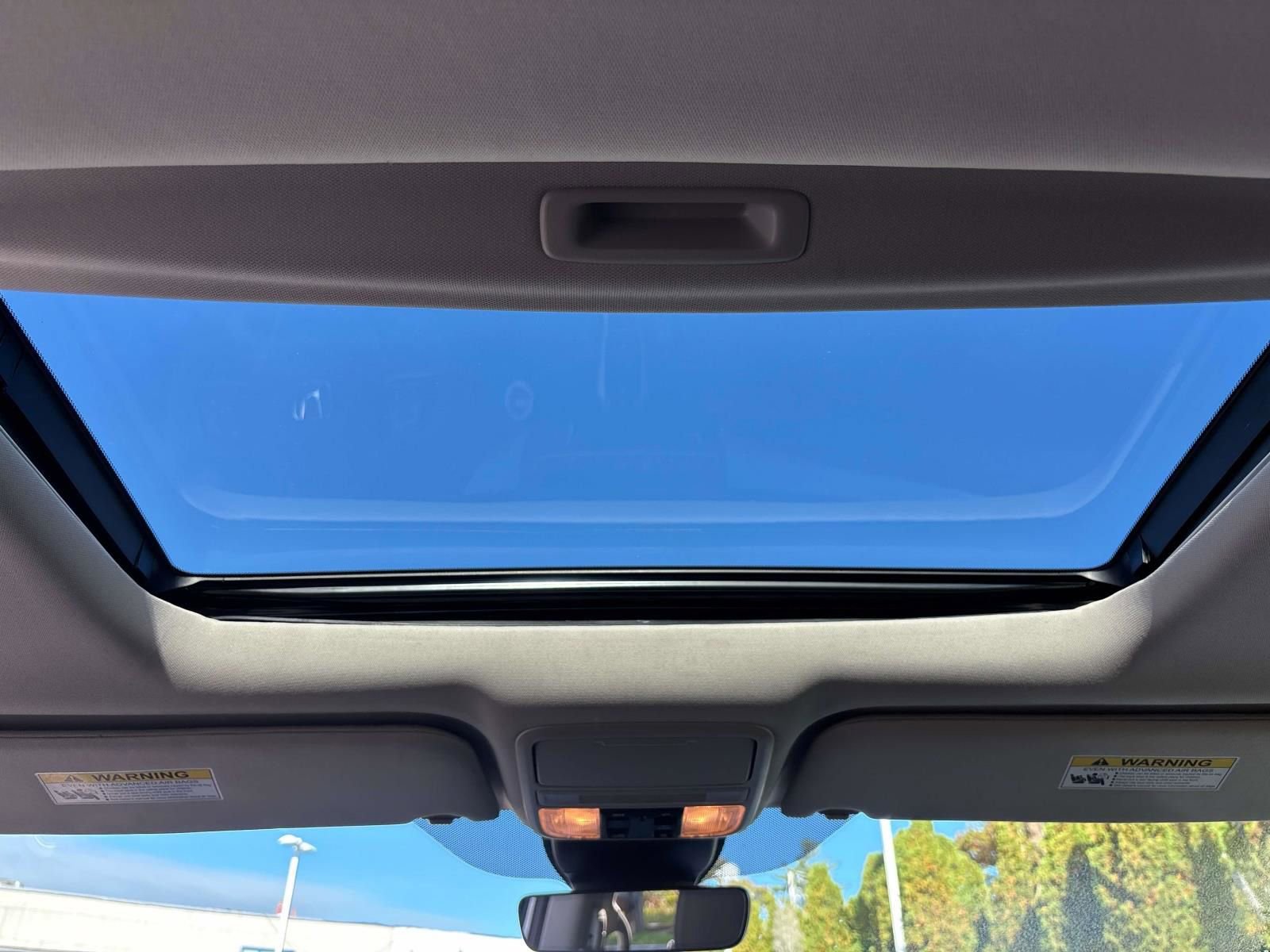 Certified 2026 Honda Odyssey EX-L image 13