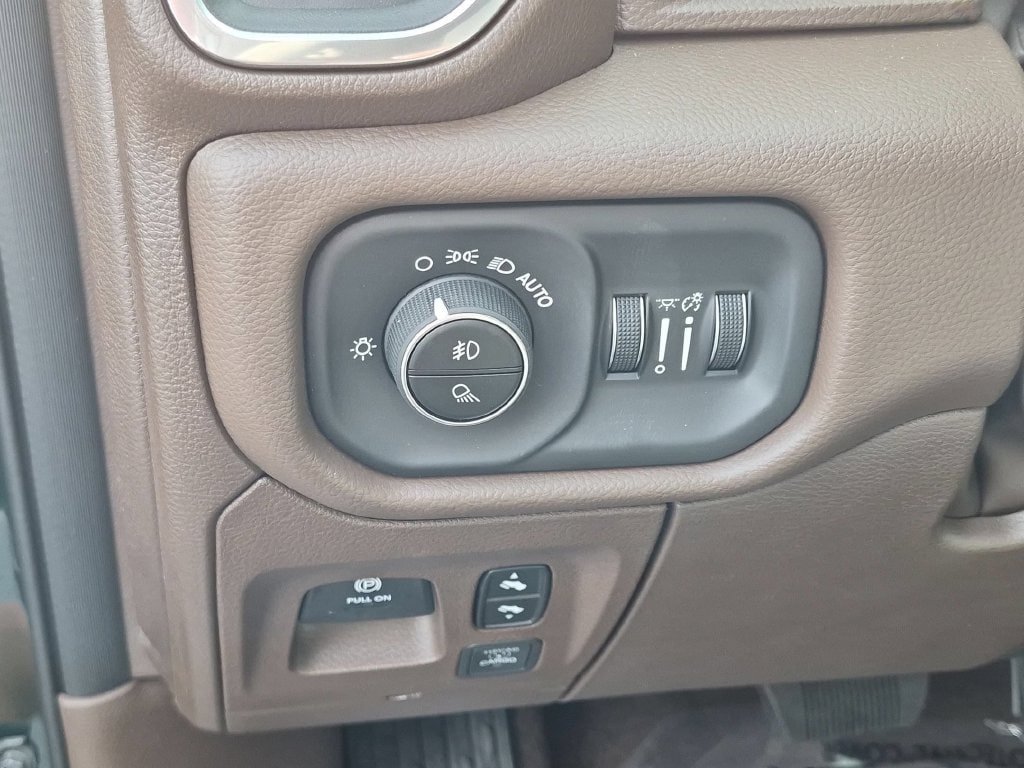 New 2027 RAM 1500 Laramie AWD/4WD image 14