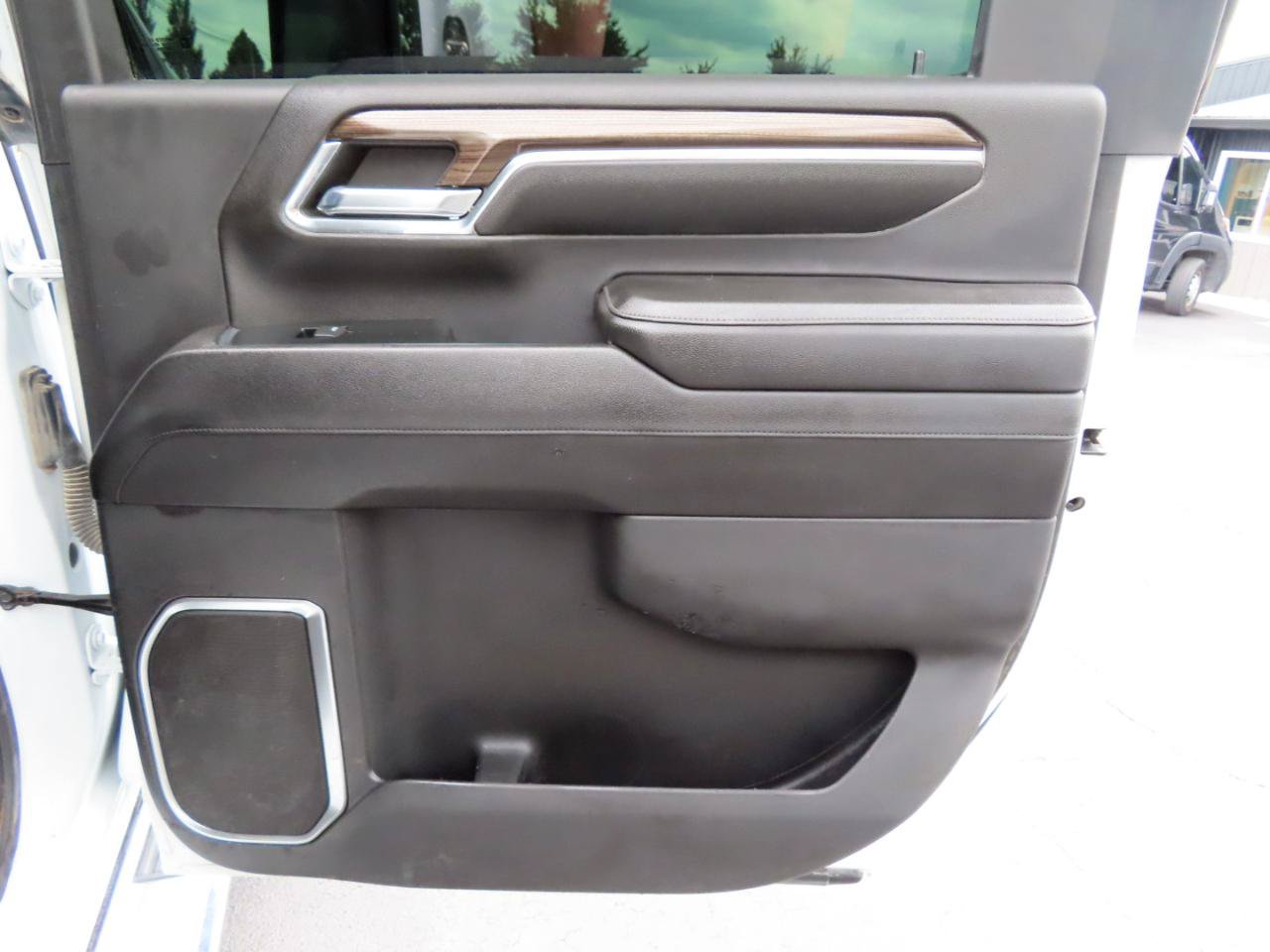 Used 2024 Chevrolet Silverado 2500 LT AWD/4WD image 35