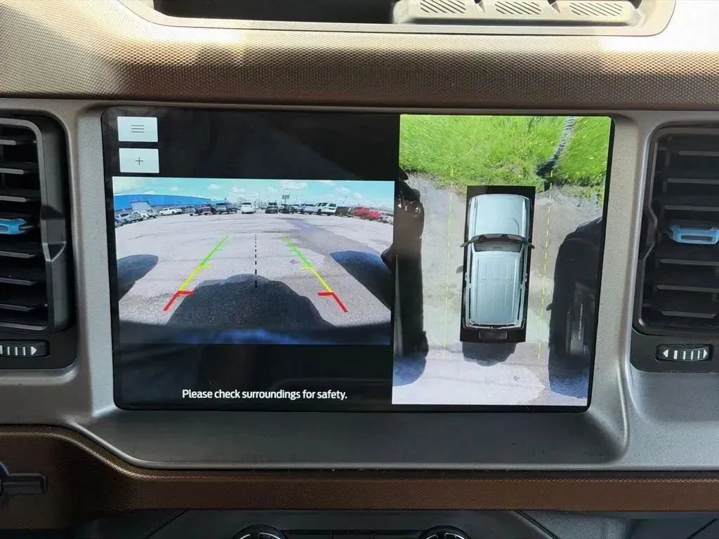 Used 2022 Ford Bronco Outer Banks AWD/4WD image 9