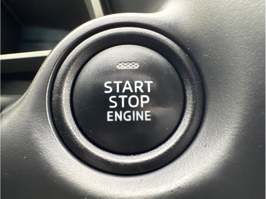 Used 2014 MAZDA MAZDA3 i Touring image 20