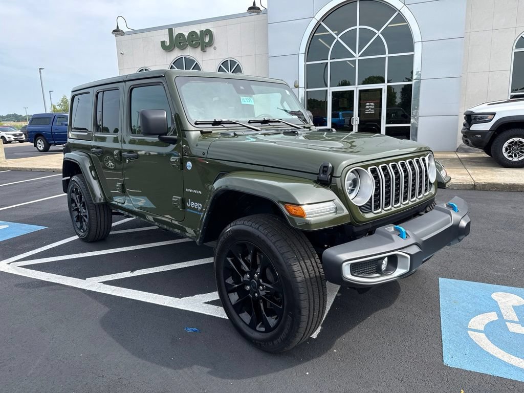 Used 2024 Jeep Wrangler Unlimited Sahara w/ Safety Group AWD/4WD image 2