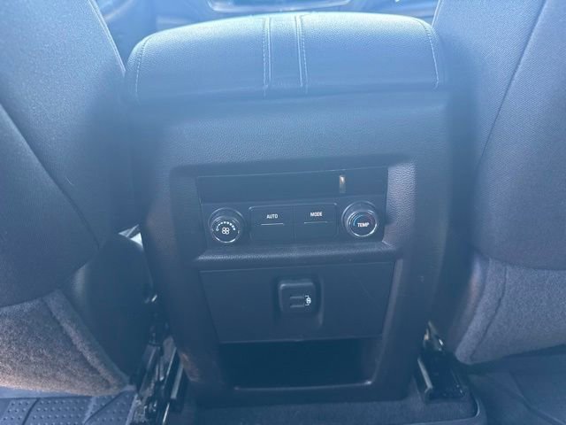 Used 2023 Chevrolet Traverse LT w/ LPO, Floor Liner Package AWD/4WD image 33