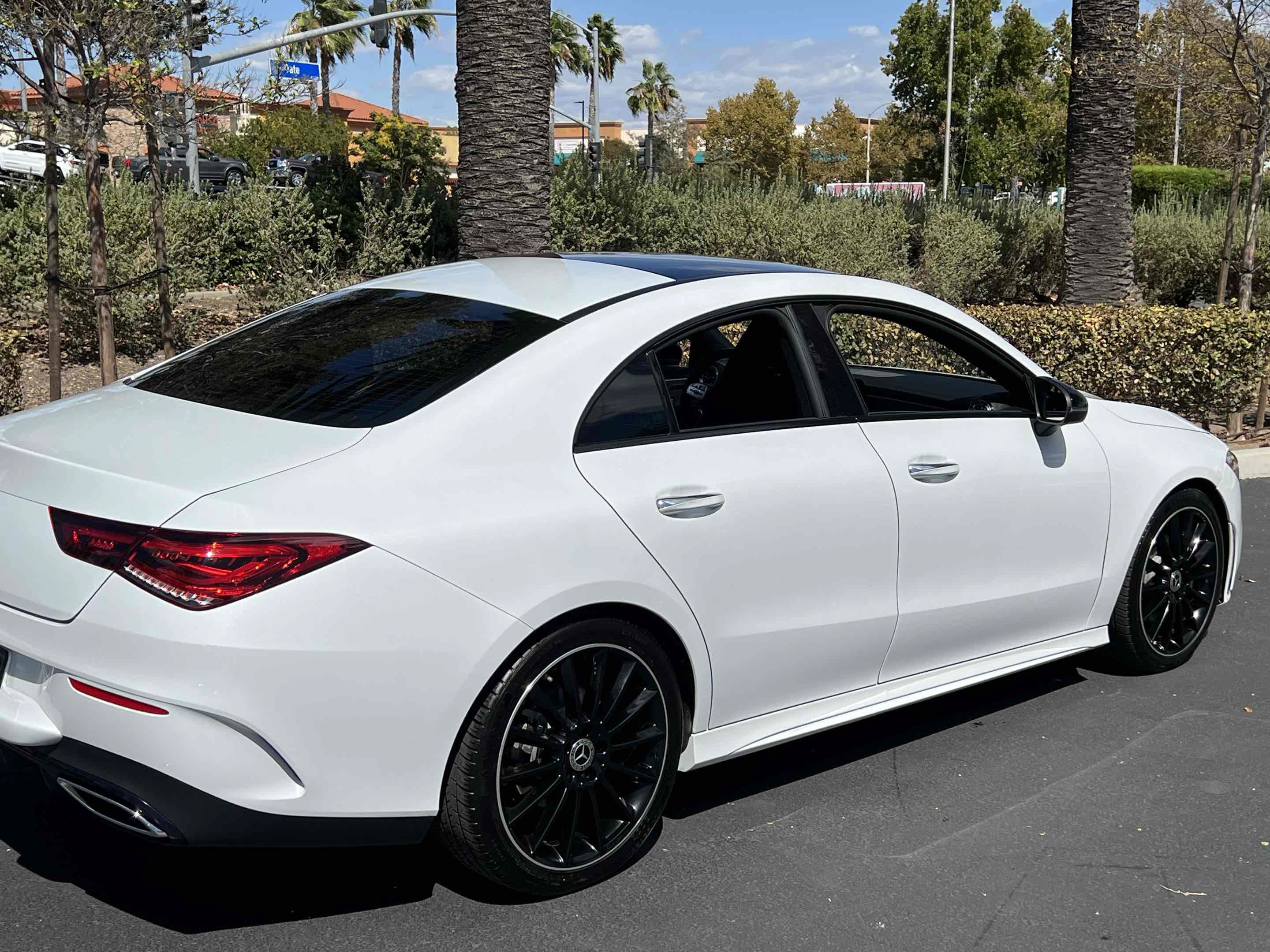 Used 2023 Mercedes-Benz CLA 250 image 25