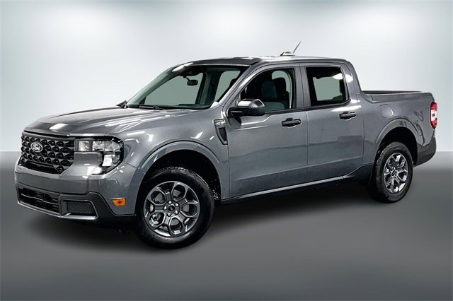 New 2025 Ford Maverick XLT w/ Equipment Group 301A image 2