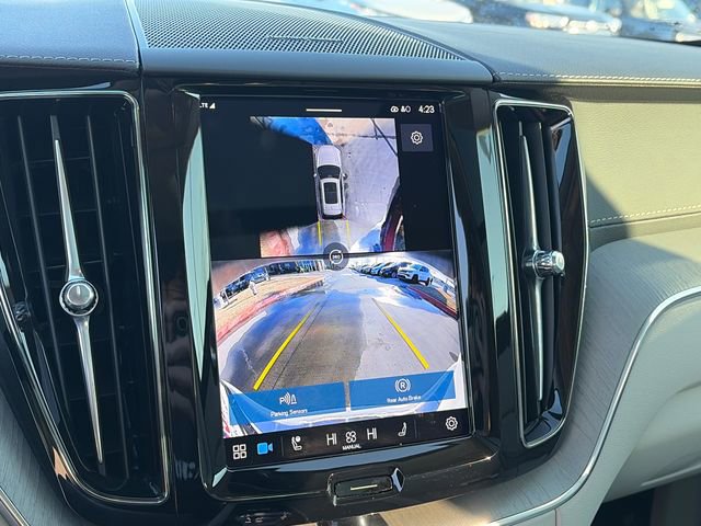 Used 2025 Volvo XC60 B5 Ultra w/ Protection Package Premier image 26