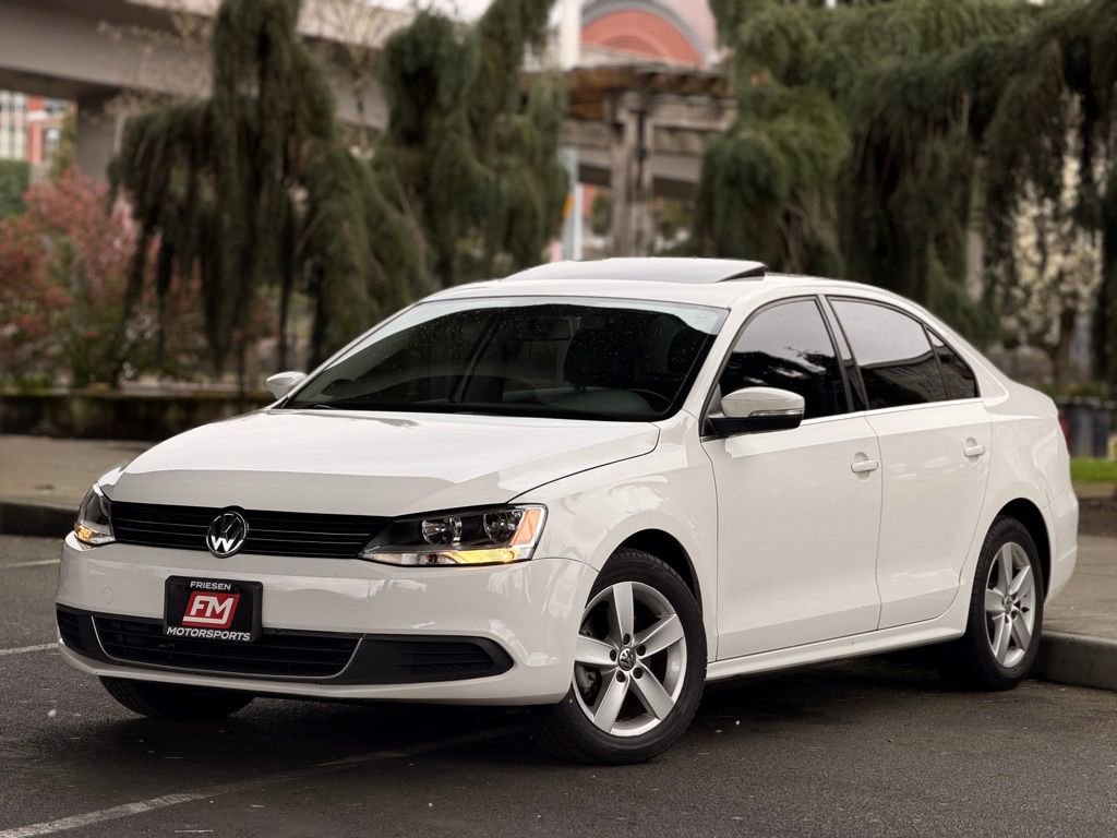 Used 2013 Volkswagen Jetta TDI image 1