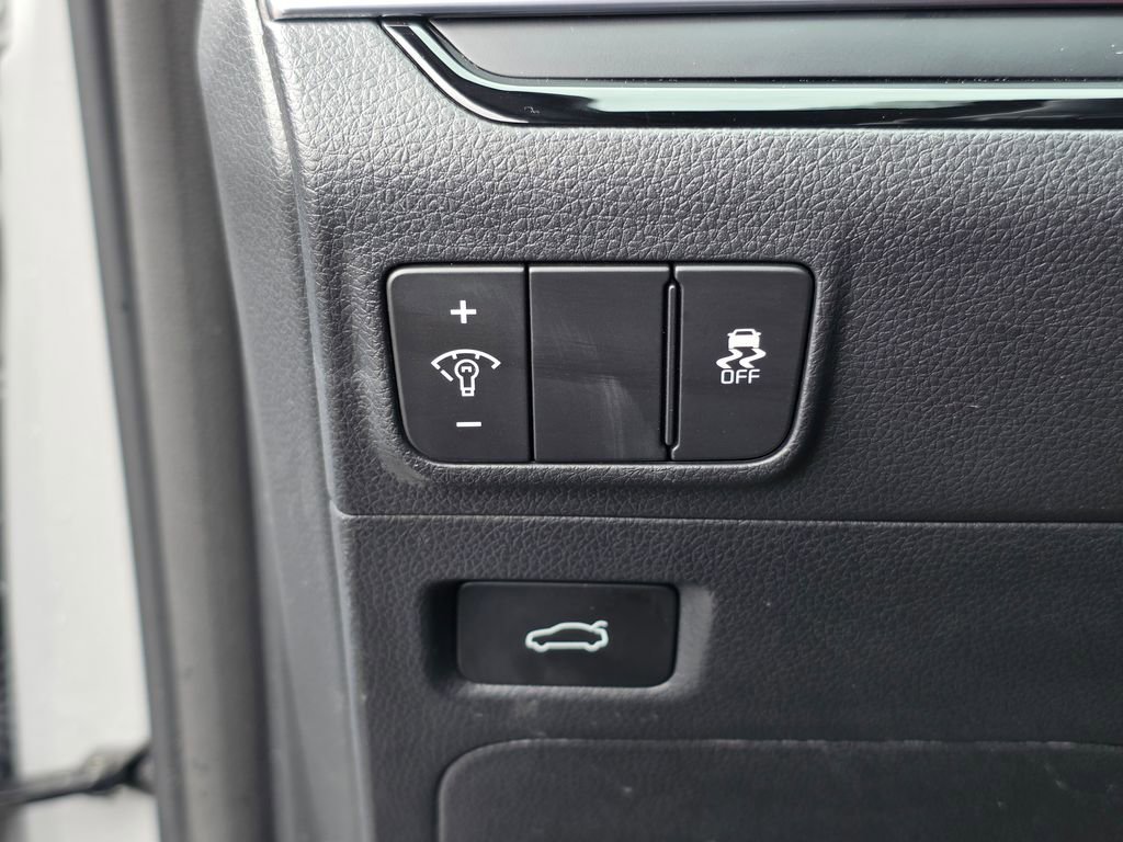 Used 2025 Kia K5 GT-Line w/ GT-Line Premium Package image 24