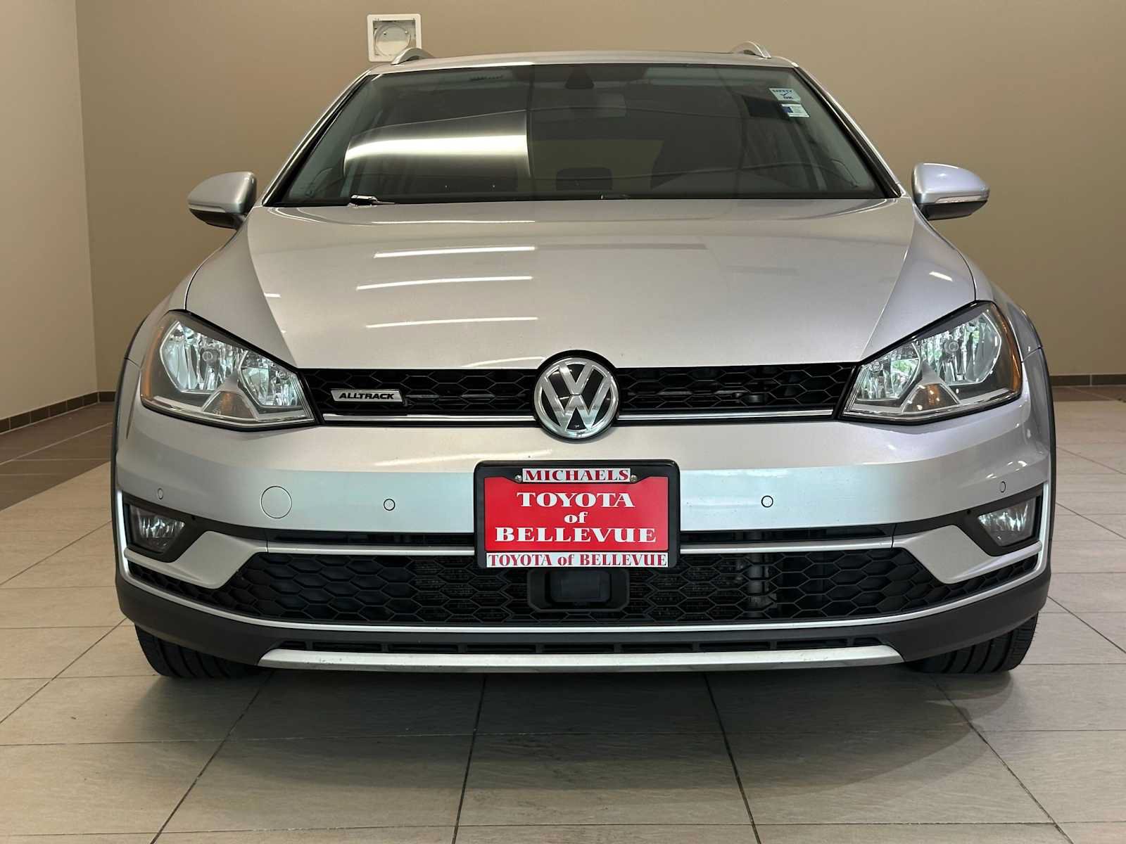 Used 2017 Volkswagen Golf Alltrack SEL AWD/4WD image 6