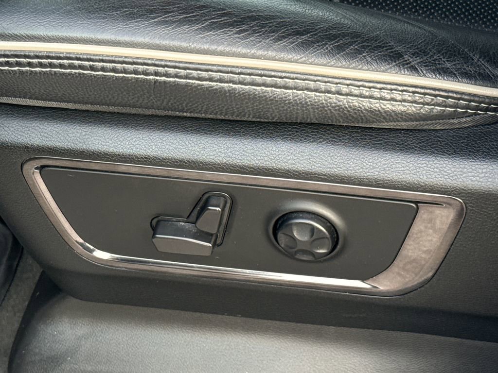 Used 2024 RAM 1500 Limited w/ Bed Utility Group image 24