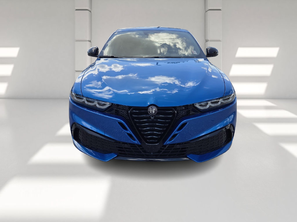 New 2026 Alfa Romeo Tonale w/ Active Assist Package AWD/4WD image 3