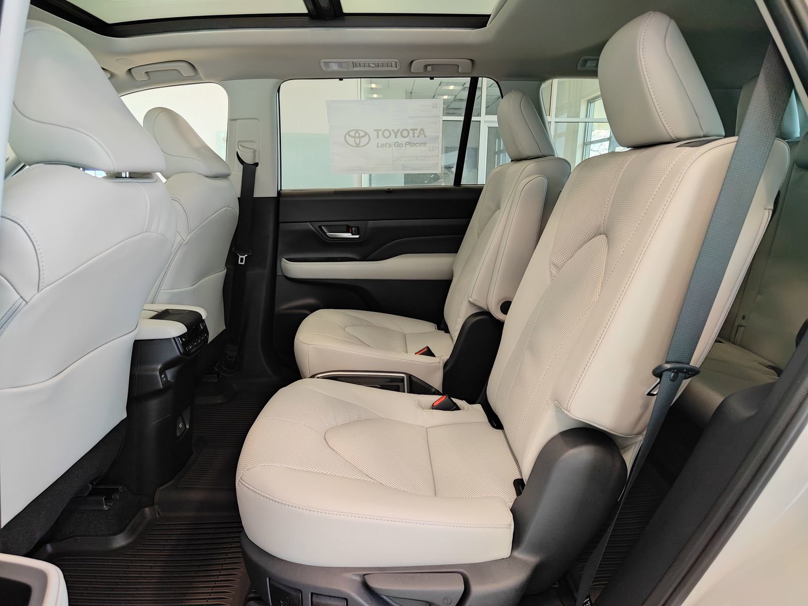 New 2026 Toyota Grand Highlander Limited image 15