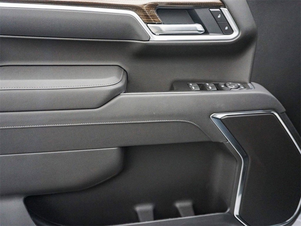 New 2026 Chevrolet Silverado 1500 LT w/ LPO, Dark Essentials Package image 20