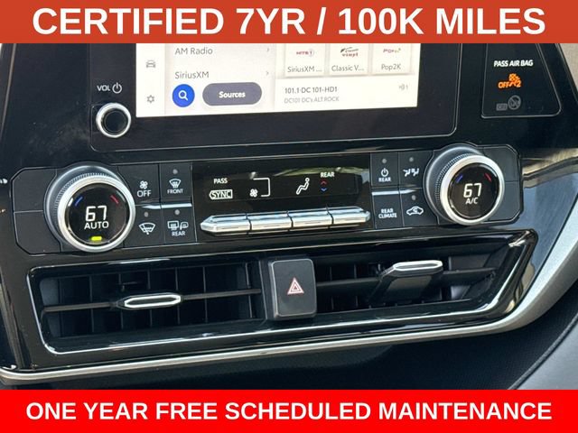 Used 2023 Toyota Highlander L AWD/4WD image 21