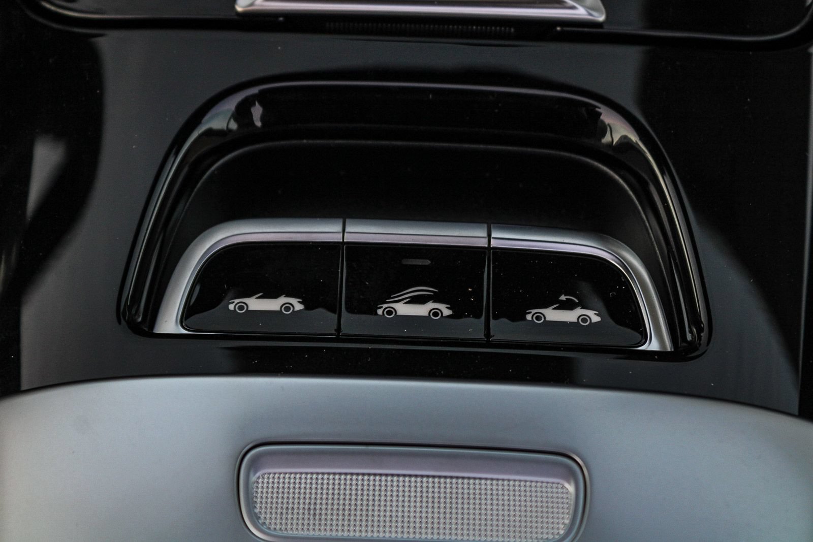 New 2026 Mercedes-Benz CLE 300 4MATIC Cabriolet image 14