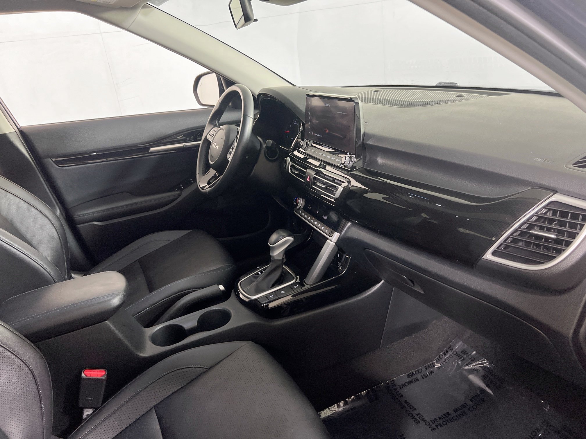Used 2023 Kia Seltos EX AWD/4WD image 29