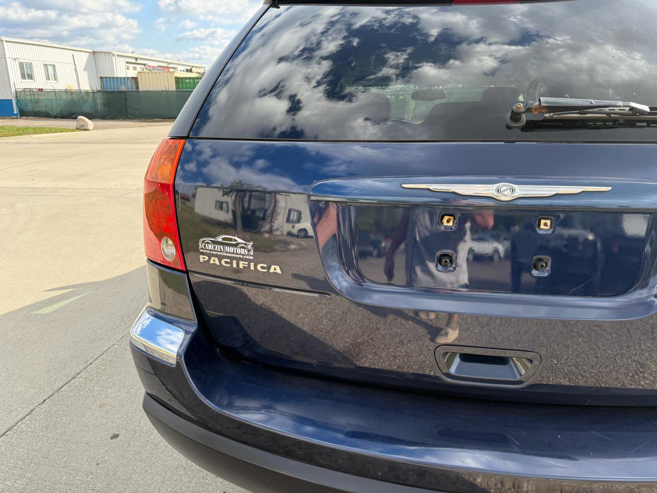 Used 2004 Chrysler Pacifica 2WD image 7