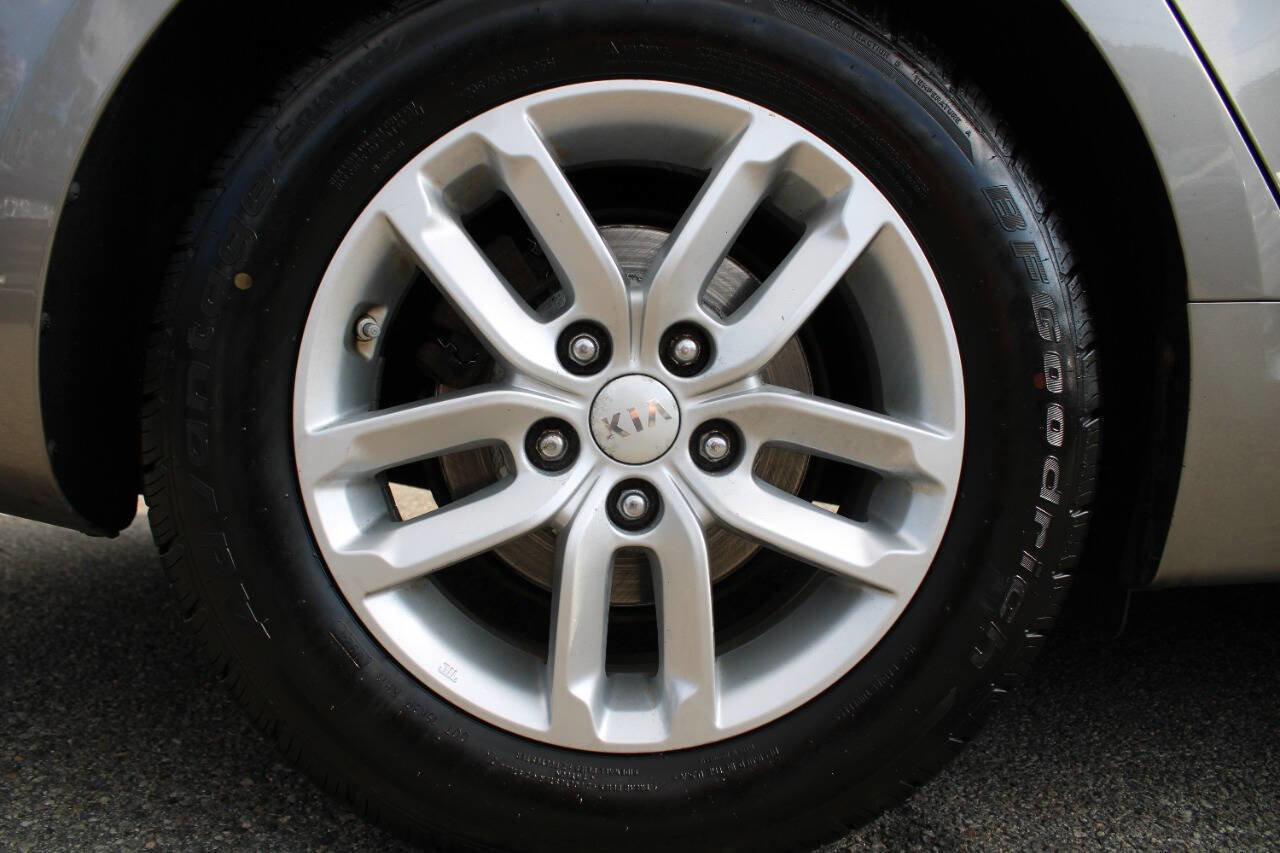 Used 2013 Kia Optima LX w/ Convenience Plus Pkg image 21