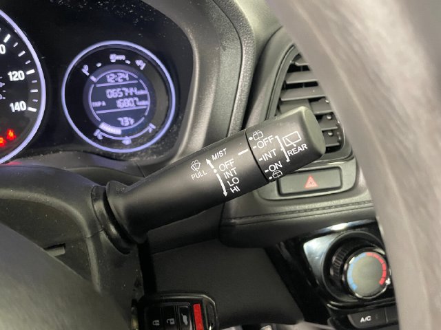 Certified 2019 Honda HR-V LX image 13